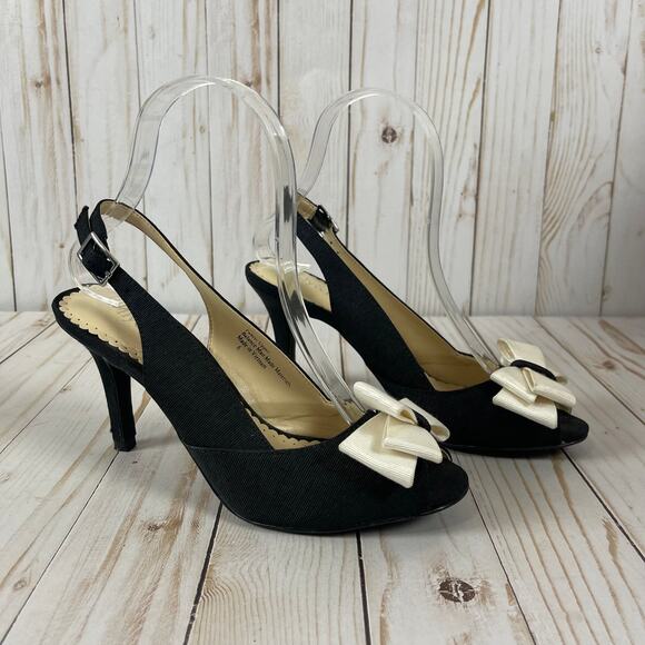 Kelly & Katie Black Peep Toe Heels with Light Cream Bow Size 6 - Picture 4 of 6